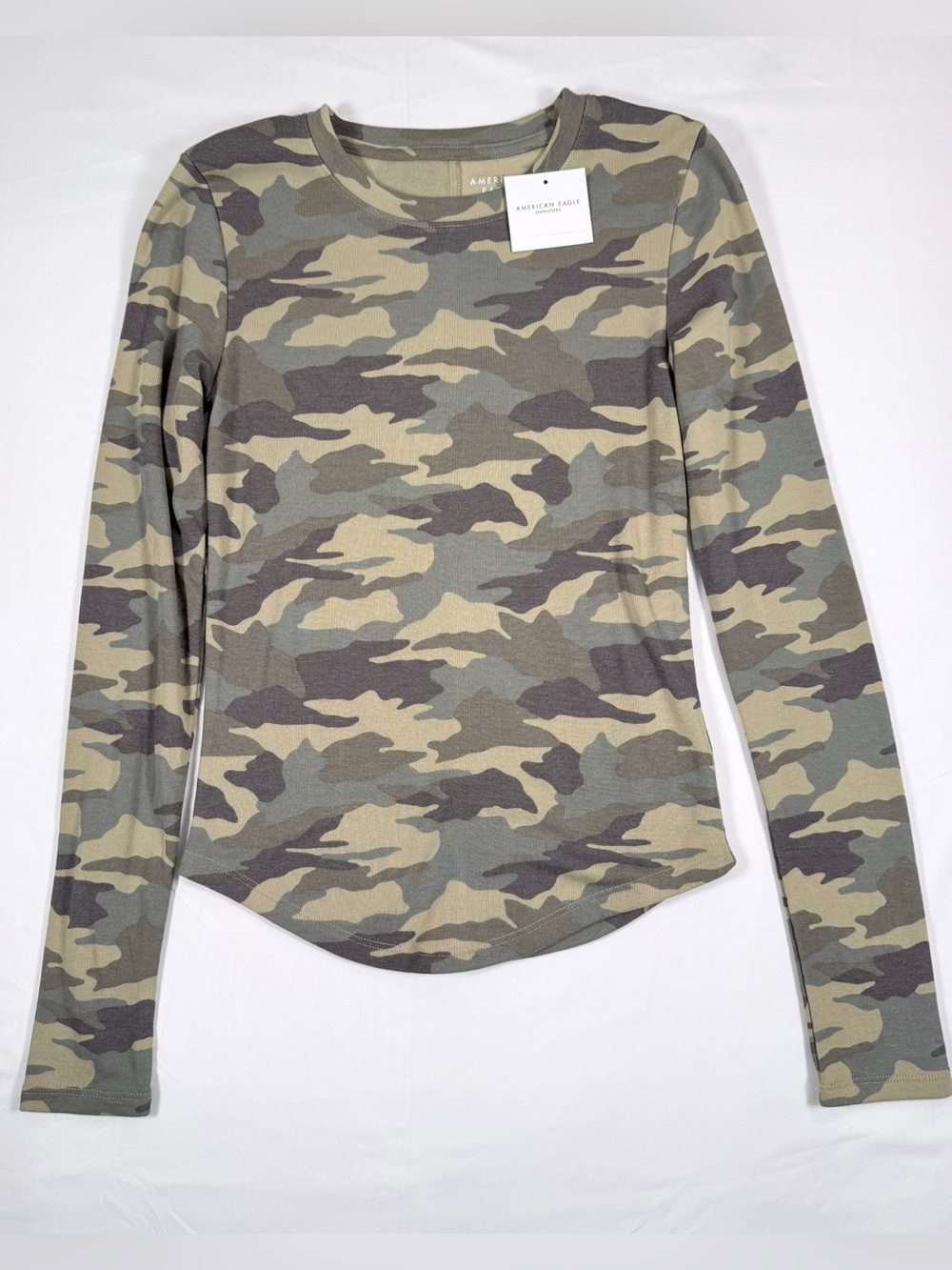 NWT AMERICAN EAGLE Womens Camo Long Sleeve Top Size S Soft Plush Military Grunge